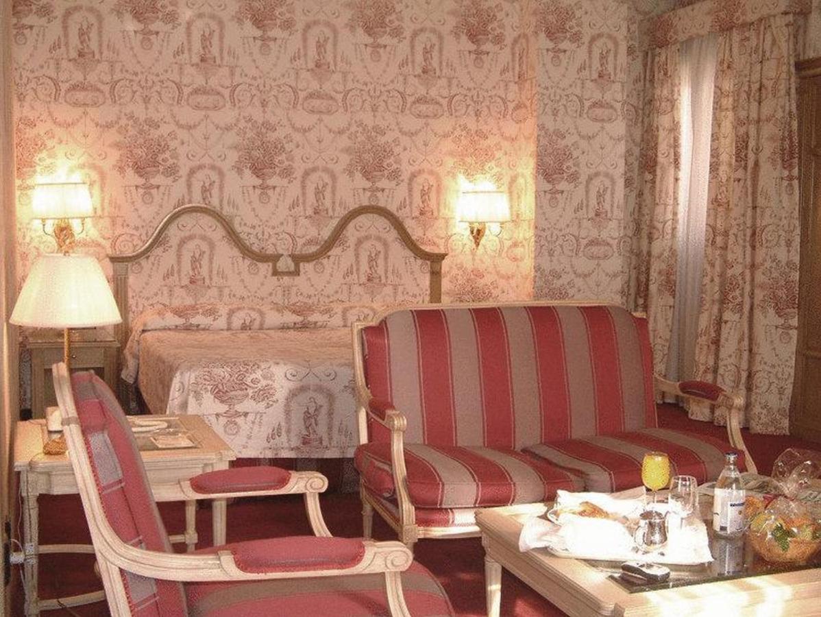 Hotel Ebora By Vivere Stays تالافيرا دي لا رينا المظهر الخارجي الصورة
